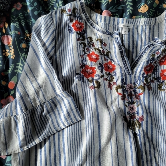 Westport 2x Plus Size Embroidered Cotton Striped Tunic - Picture 8 of 14